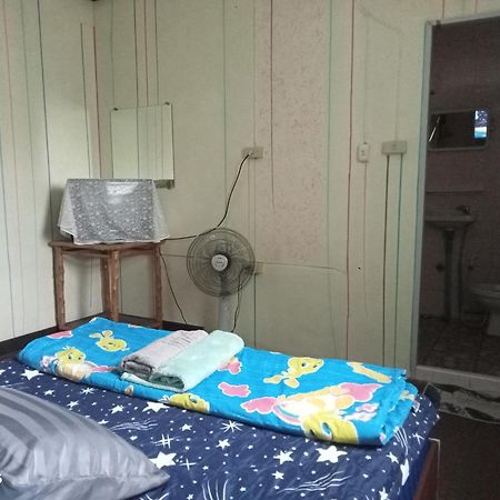 Np Guesthouse Trat Exterior foto