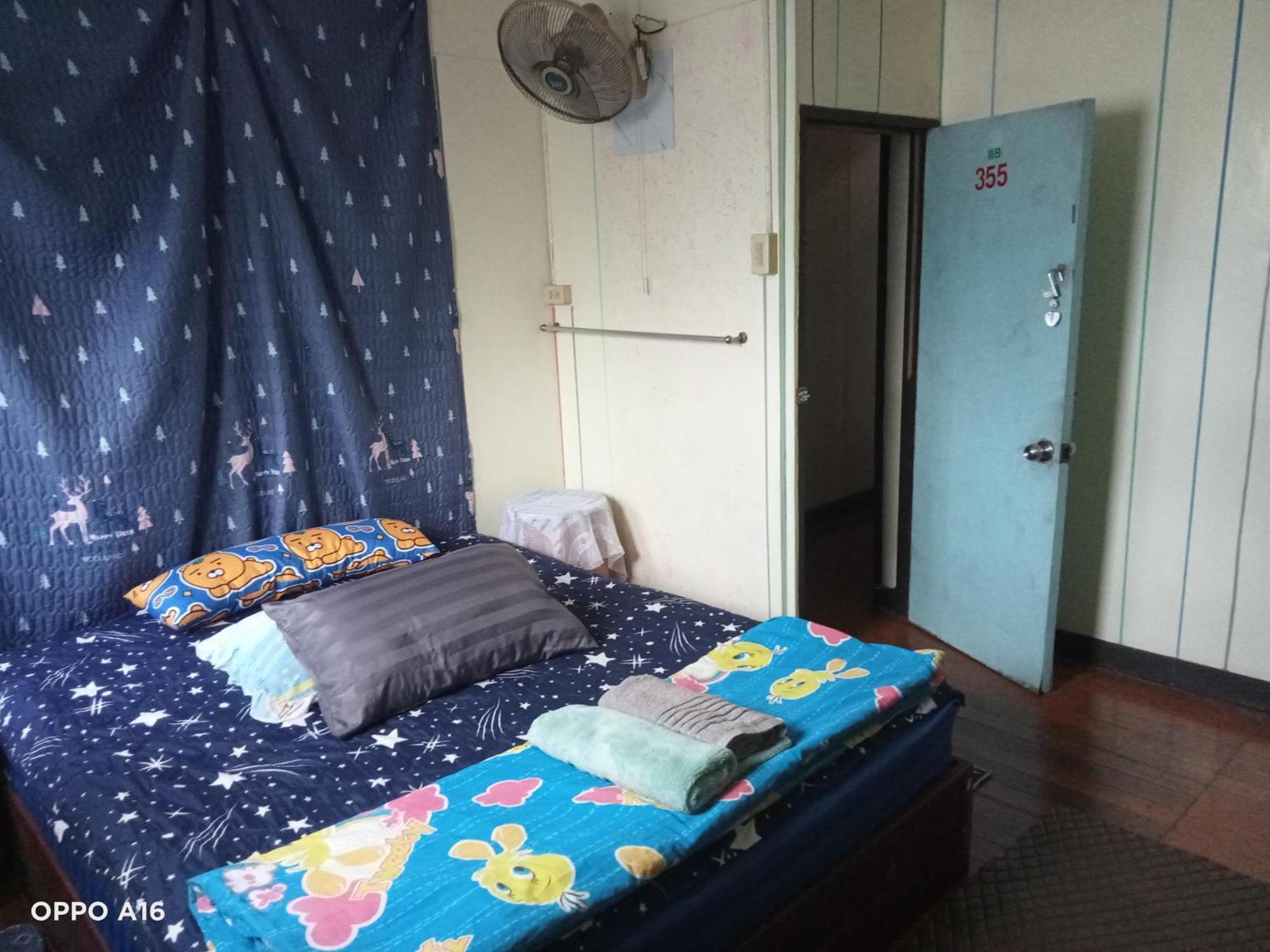 Np Guesthouse Trat Exterior foto